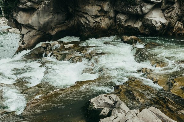 Quels sont les meilleurs conseils pour un camping en bord de lac en été?